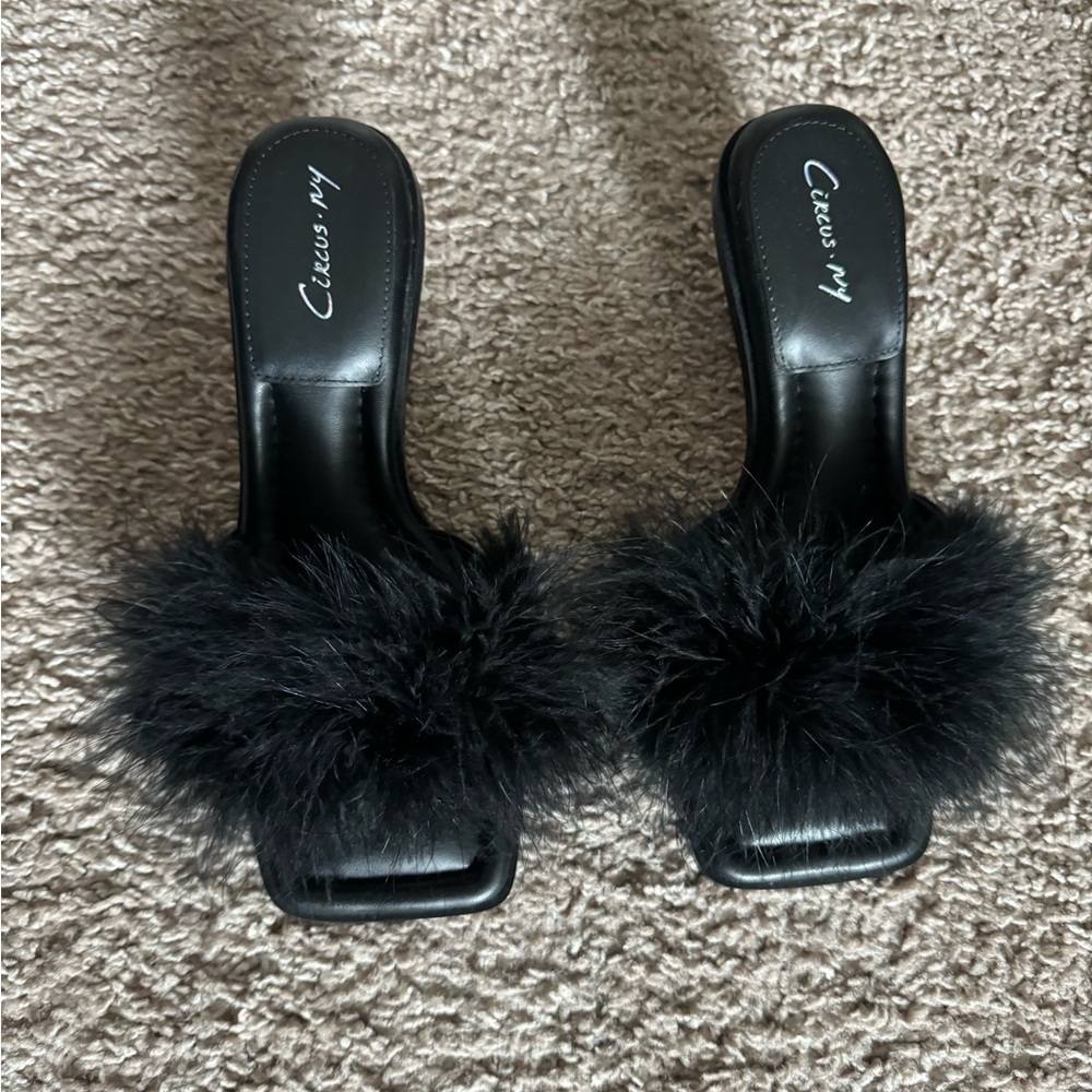 Circus NY by Sam Edelman Florence Pom Pom Mule Sandals